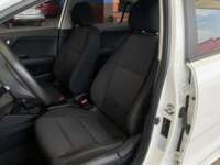 Kia Rio 2023 4p Sedán L L4/1.6 Aut 2023 Kia Rio Venta Interiores 17