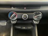 Kia Rio 2023 4p Sedán L L4/1.6 Aut 2023 Kia Rio Venta Interiores 9