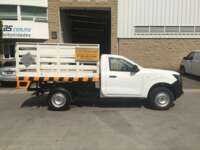 Nissan NP300 Estacas 2021 2p L4/2.5 Man A/A Línea Nueva 2021 Nissan NP300 Estacas Venta Exteriores 4