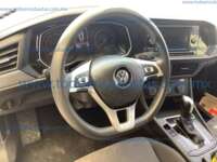 Volkswagen Jetta 2019 4p Trendline L4/1.4/T Aut IMG_0260