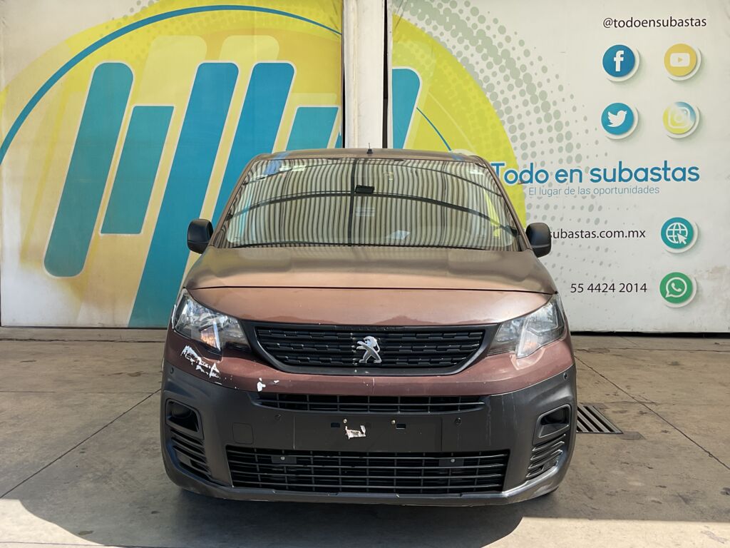 Peugeot Partner 2021 5p L4/1.6/T Diesel Man 2021 Peugeot Partner Venta Exteriores 2