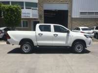 Toyota Hilux 2021 4p Doble Cabina Base L4/2.7 Man 2021 Toyota Hilux Venta Exteriores 4