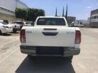 Toyota Hilux 2021 4p Doble Cabina Base L4/2.7 Man 2021 Toyota Hilux Venta Exteriores 6