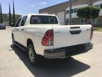 Toyota Hilux 2021 4p Doble Cabina Base L4/2.7 Man 2021 Toyota Hilux Venta Exteriores 7