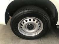 Toyota Hilux 2021 4p Doble Cabina Base L4/2.7 Man 2021 Toyota Hilux Venta Llantas 10