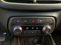 Chevrolet Onix 2022 4p LT L3/1.0/T Aut  2022 Chevrolet Onix Venta Interiores 8