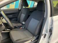 Toyota Yaris 2021 4p Sedán Core L4/1.5 CVT  2021 Toyota Yaris Venta Interiores 17