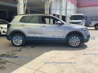 Volkswagen T-Cross 2024 5p Trendline L4/1.6 Tiptronic IMG_0813