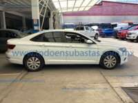 Volkswagen Jetta 2019 4p Trendline L4/1.4/T Aut 2019 Volkswagen Jetta Ingreso Exteriores 3