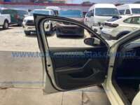 Volkswagen Jetta 2019 4p Trendline L4/1.4/T Aut 2019 Volkswagen Jetta Ingreso Interiores 0