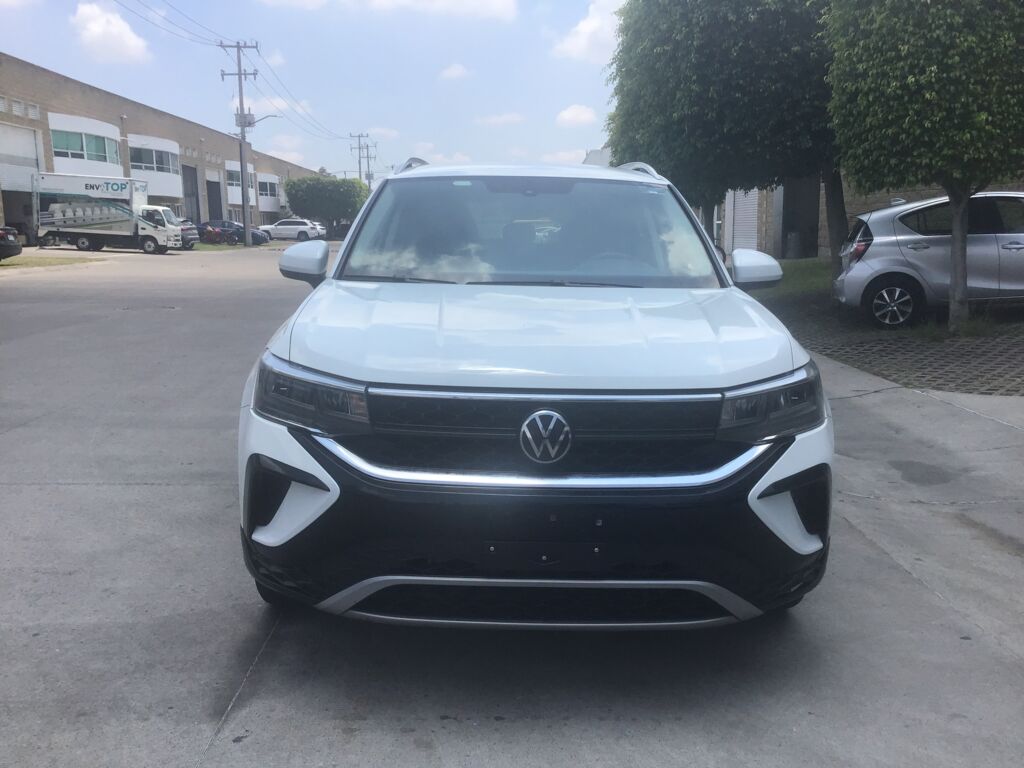 Volkswagen Taos 2023 5p Comfortline L4/1.4/T Tiptronic 2023 Volkswagen Taos Venta Exteriores 3