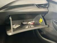 Chevrolet Onix 2021 4p LS L3 1.0/T Man	 IMG_4541