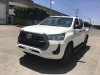 Toyota Hilux 2023 4p Doble Cabina SR L4/2.7 Man 2023 Toyota Hilux Venta Exteriores 1