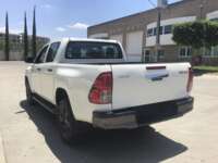 Toyota Hilux 2023 4p Doble Cabina SR L4/2.7 Man 2023 Toyota Hilux Venta Exteriores 7