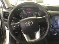 Toyota Hilux 2023 4p Doble Cabina SR L4/2.7 Man 2023 Toyota Hilux Venta Interiores 1