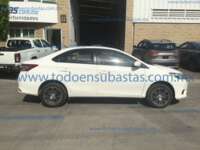 Toyota Yaris 2017 4p Sedán Core L4/1.5 CVT 2017 Toyota Yaris Ingreso Exteriores 4