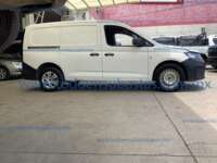 Volkswagen Caddy 2024 4p Maxi Cargo TDI L4/2.0/T A/A Man IMG_1707
