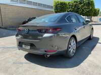 Mazda 3 2022 4p Sedán i Sport L4/2.5 Skyactive-Drive 2022 Mazda 3 Ingreso Exteriores 5