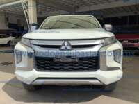 Mitsubishi L200 2022 4p GLX Doble Cabina L4/2.4 Man IMG_1542