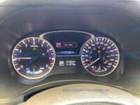 Infiniti QX60 2017  IMG_2411
