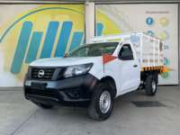Nissan NP300 Estacas 2020 2p L4/2.5 Man Paq. Seg. 2020 Nissan NP300 Estacas Venta Exteriores 1