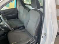 Nissan NP300 Estacas 2020 2p L4/2.5 Man Paq. Seg. 2020 Nissan NP300 Estacas Venta Interiores 11