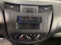 Nissan NP300 Estacas 2020 2p L4/2.5 Man Paq. Seg. 2020 Nissan NP300 Estacas Venta Interiores 4