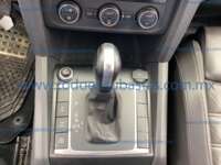 Volkswagen Amarok 2023 4p Highline V6/3.0/TDI Aut 4Motion 2023 Volkswagen Amarok Ingreso Interiores 12