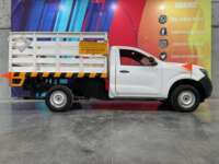 Nissan NP300 Estacas 2020 2p L4/2.5 Man Paq. Seg. 2020 Nissan NP300 Estacas Venta Exteriores 8