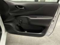 Nissan NP300 Estacas 2020 2p L4/2.5 Man Paq. Seg. 2020 Nissan NP300 Estacas Venta Interiores 13