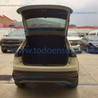 Volkswagen Nivus 2024 5p Highline L3/1.0/T Aut IMG_3134