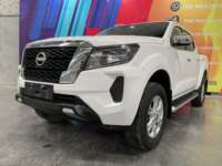 Nissan NP300 Frontier 2023 4p LE L4/2.5 Aut 2023 Nissan NP300 Frontier Venta Exteriores 1