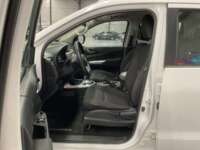 Nissan NP300 Frontier 2023 4p LE L4/2.5 Aut 2023 Nissan NP300 Frontier Venta Interiores 16
