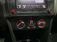 Volkswagen Polo 2019 5p Design and Sound L4/1.6 Man 2019 Volkswagen Polo Venta Interiores 9