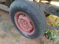 Nissan NP300 Estacas 2002  2002 Nissan NP300 Estacas Venta Llantas 3