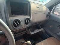 Nissan NP300 Estacas 2015  2015 Nissan NP300 Estacas Venta Interiores 1