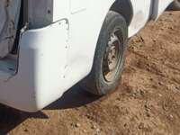 Nissan Urvan 2015  2015 Nissan Urvan Venta Llantas 3
