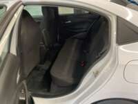 Chevrolet Onix 2022 4p LT L3/1.0/T Aut  2022 Chevrolet Onix Venta Interiores 18