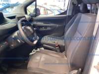 Peugeot Partner 2021 5p L4/1.6/T Diesel Man 2021 Peugeot Partner Ingreso Interiores 1