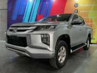 Mitsubishi L200 2021 4p Doble Cabina L4/2.4 Man 2WD    2021 Mitsubishi L200 Venta Exteriores 1