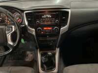 Mitsubishi L200 2021 4p Doble Cabina L4/2.4 Man 2WD    2021 Mitsubishi L200 Venta Interiores 4