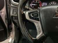 Mitsubishi L200 2021 4p Doble Cabina L4/2.4 Man 2WD    2021 Mitsubishi L200 Venta Interiores 5