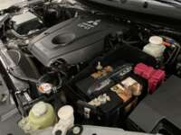 Mitsubishi L200 2021 4p Doble Cabina L4/2.4 Man 2WD    2021 Mitsubishi L200 Venta Motor 3