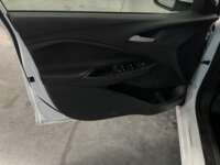 Chevrolet Onix 2023 4p LS L3/1.3 Man    2023 Chevrolet Onix Venta Interiores 13