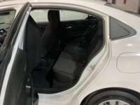 Chevrolet Onix 2023 4p LS L3/1.3 Man    2023 Chevrolet Onix Venta Interiores 16