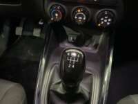 Chevrolet Onix 2023 4p LS L3/1.3 Man    2023 Chevrolet Onix Venta Interiores 9
