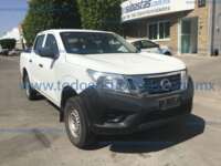 Nissan NP300 Doble Cabina 2020 4p SE L4/2.5 Man A/C Paq Seg 2020 Nissan NP300 Doble Cabina Ingreso Exteriores 3
