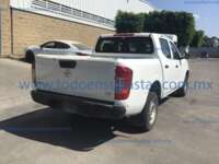 Nissan NP300 Doble Cabina 2020 4p SE L4/2.5 Man A/C Paq Seg 2020 Nissan NP300 Doble Cabina Ingreso Exteriores 5