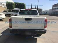 Nissan NP300 Doble Cabina 2020 4p SE L4/2.5 Man A/C Paq Seg 2020 Nissan NP300 Doble Cabina Ingreso Exteriores 6