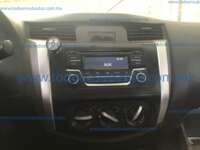 Nissan NP300 Doble Cabina 2020 4p SE L4/2.5 Man A/C Paq Seg 2020 Nissan NP300 Doble Cabina Ingreso Interiores 6